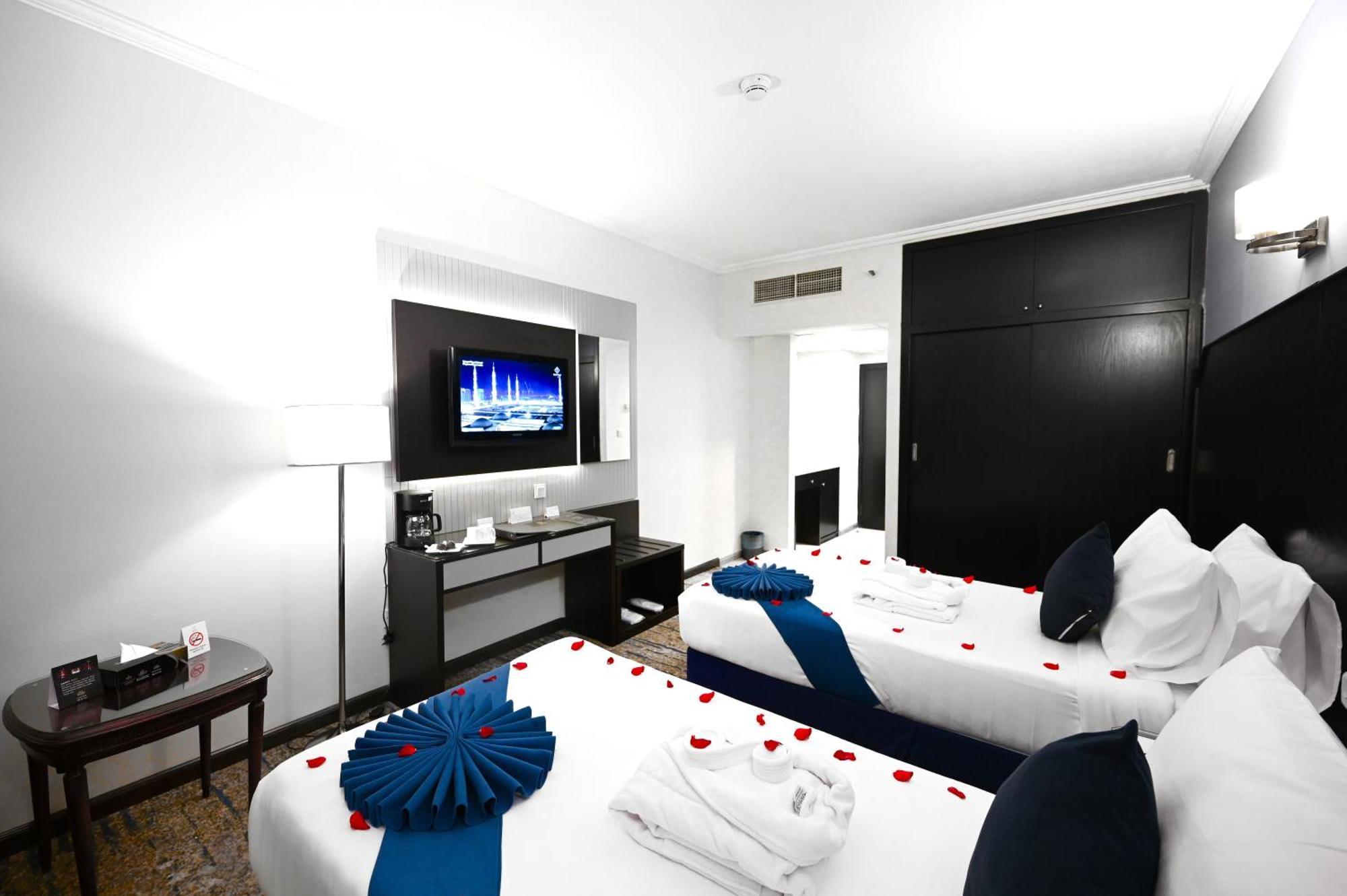 Grand Plaza Al Madina Hotel Медина Екстериор снимка
