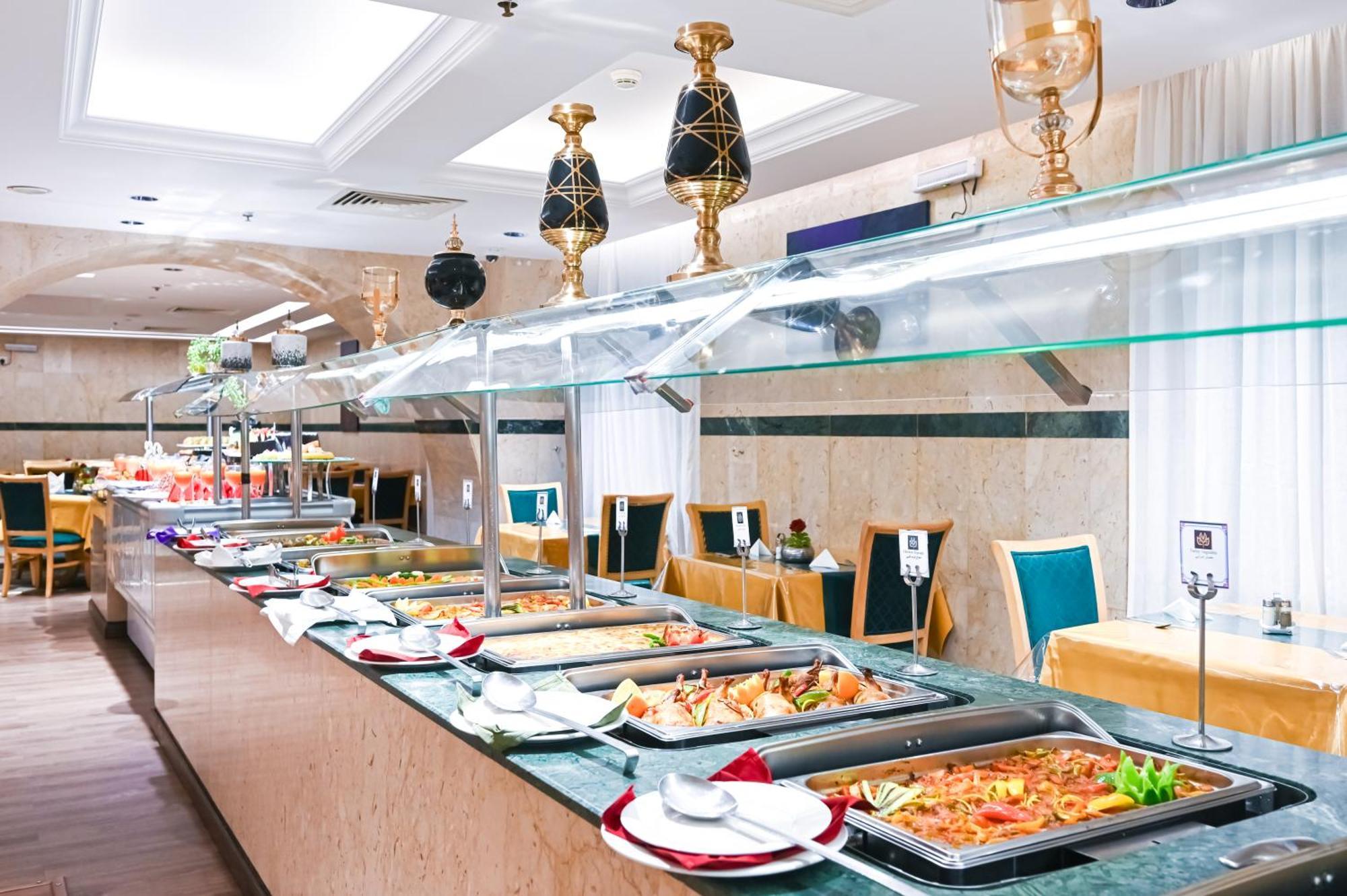 Grand Plaza Al Madina Hotel Медина Екстериор снимка