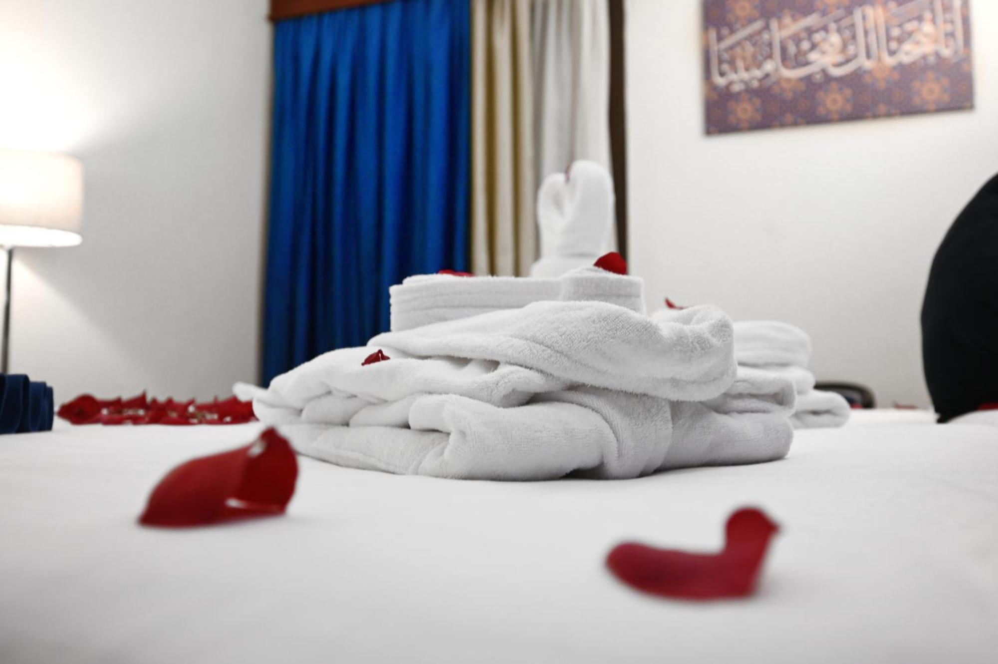 Grand Plaza Al Madina Hotel Медина Екстериор снимка